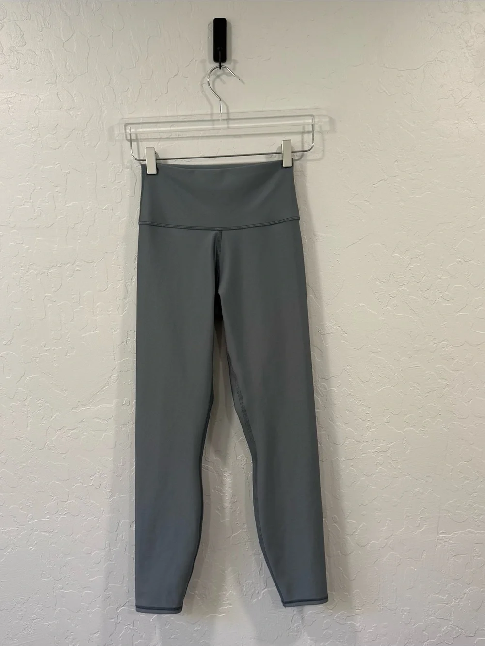 Alo Yoga High-Waist Airlift Legging‎ Full Length Size S
